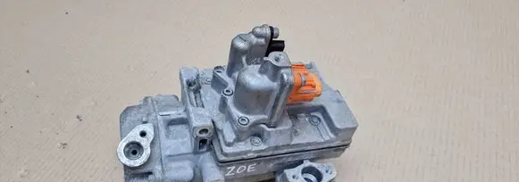 Renault Zoe Air conditioning (A/C) compressor (pump) 926005749R 0422001560