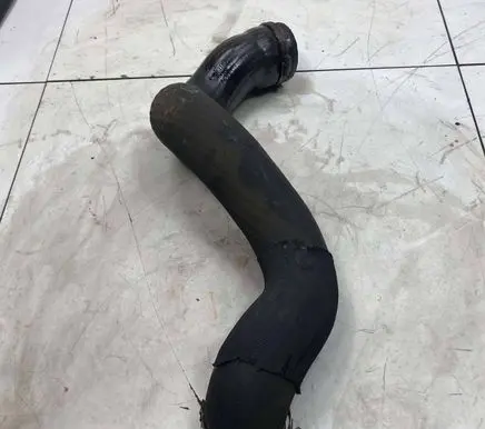 Volvo V70 Intercooler hose/pipe 30792545