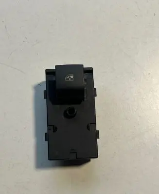 Opel Zafira C Electric window control switch 13301888