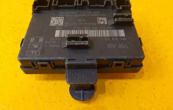 Audi E-tron GT Door control unit/module 4M0959795J