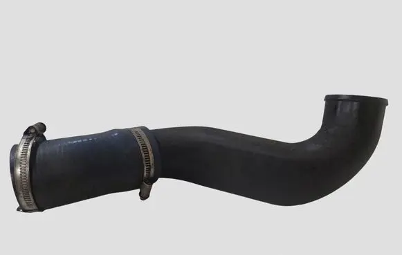 Land Rover Freelander 2 - LR2 Intercooler hose/pipe 12Z04019