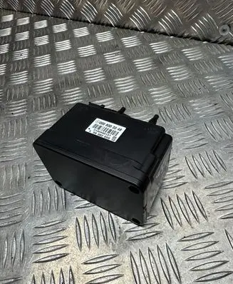 Mercedes-Benz E C207 W207 Central locking vacuum pump 0008003348 3130490131 5998200010