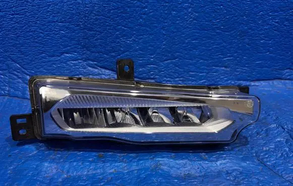BMW X3 G01 Front fog light 6317741252808 7412527