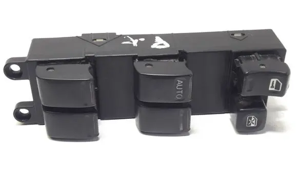 Nissan Almera N16 Electric window control switch