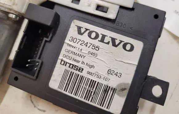 Volvo V50 Rear door window regulator motor 30724755 992753107