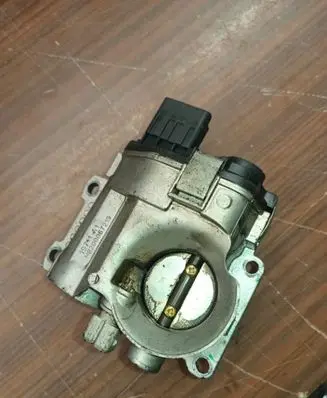 Renault Clio II Throttle valve h8200067219 8200067219