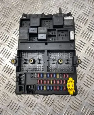 Jeep Grand Cherokee (WJ) Fuse box set 56042148AG P56038406AM