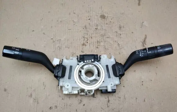 Mazda CX-9 Wiper turn signal indicator stalk/switch 17C514