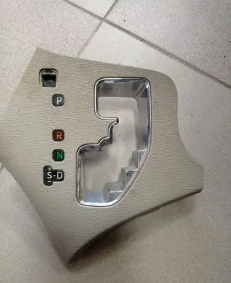 Toyota Sienna XL30 III Gear shifter surround trim plastic 76F438