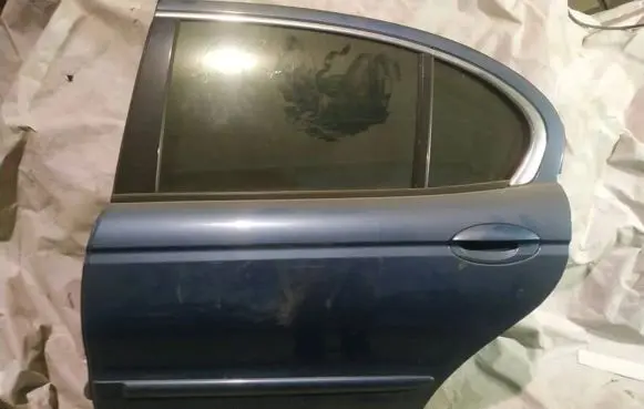 Jaguar X-Type Rear door melynos
