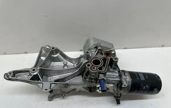Audi A5 Sportback 8TA Oil filter mounting bracket 06H903143H
