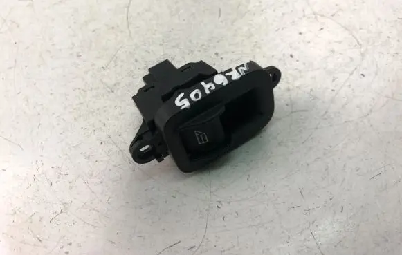Volvo V50 Electric window control switch 30773217