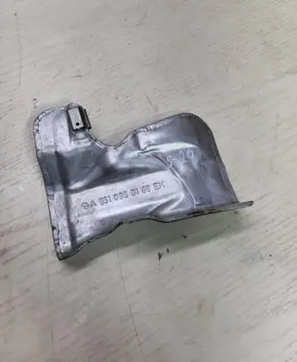 Mercedes-Benz E W212 Heat shield in engine bay A6510960168