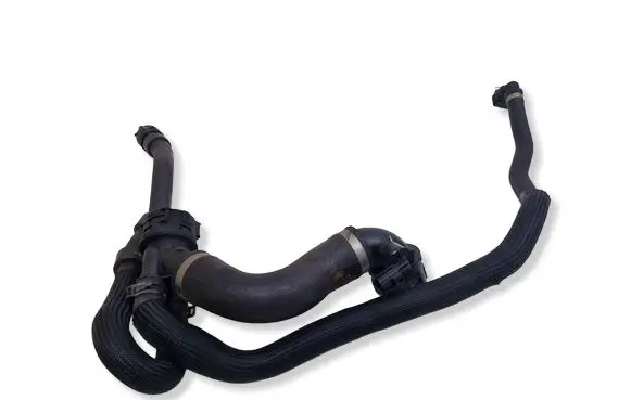 Land Rover Discovery 4 - LR4 Engine coolant pipe/hose GJ328286AB