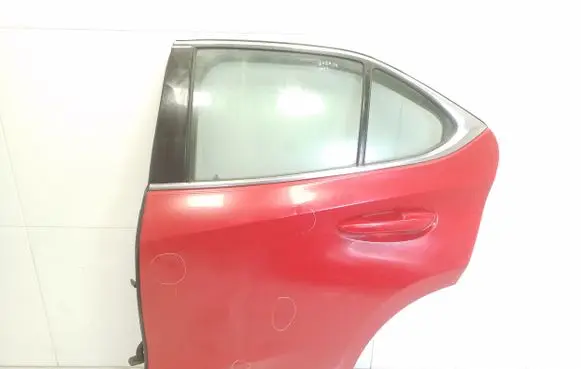 Lexus UX Rear door