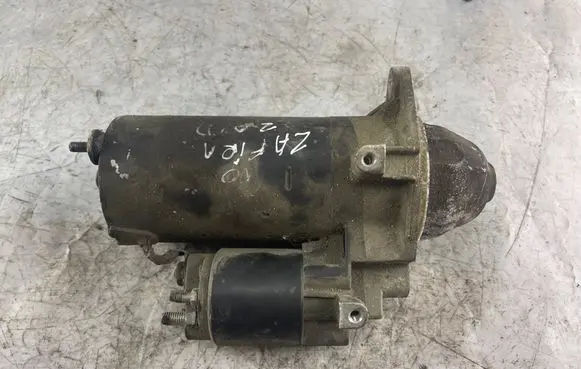 Opel Zafira A Starter motor 000110901