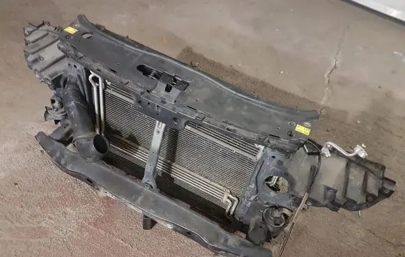 Volkswagen Touareg I Radiator support slam panel 7L0805594