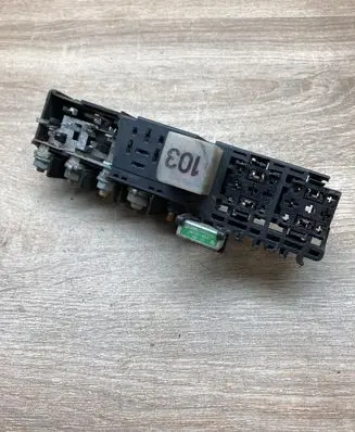 Audi A3 S3 8L Other relay 8L0941822 443937105A