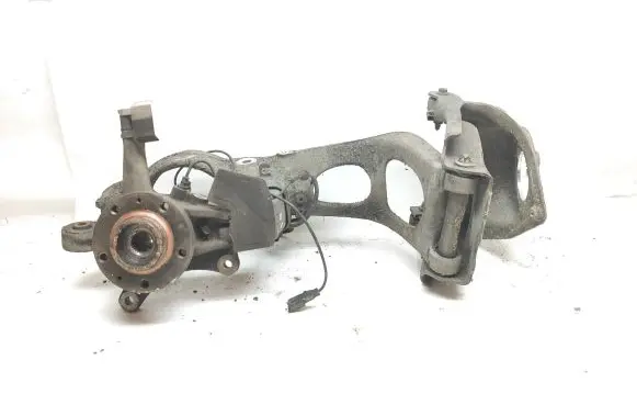 Peugeot 407 Front wheel hub spindle knuckle 9651544780