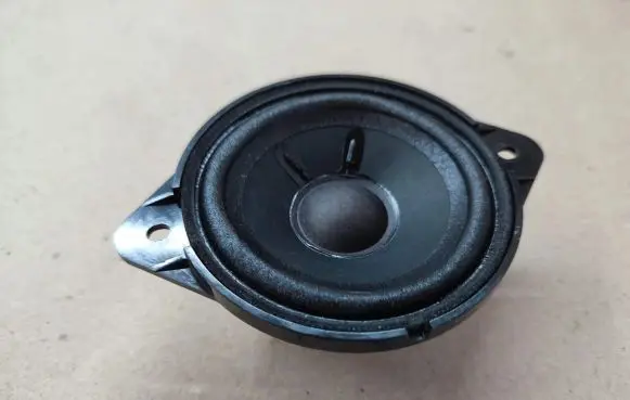 Audi A4 S4 B8 8K Parcel shelf speaker 8K9035709