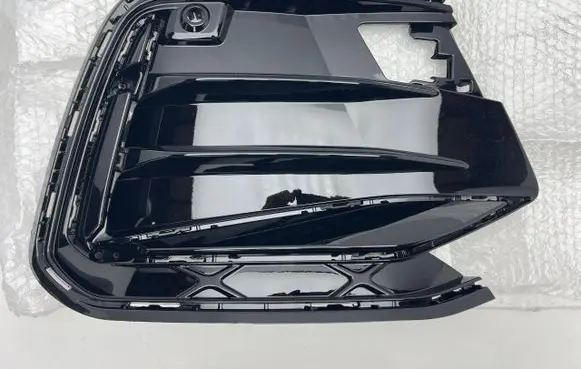 Volkswagen PASSAT B9 Front bumper lower grill 3J0853666D