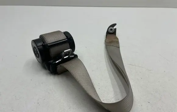 Chrysler Pacifica Rear seatbelt 6361236 TS6152720409