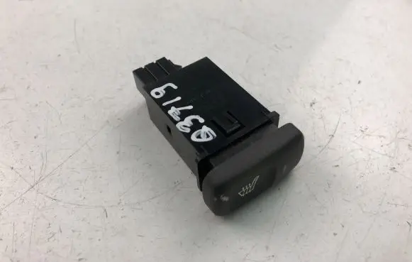 Volvo V40 Seat heating switch 30862855