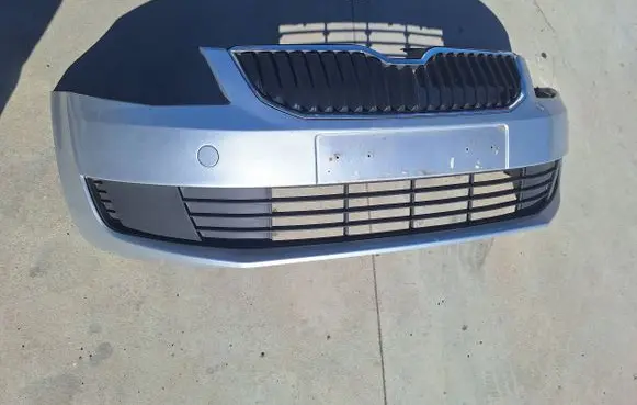 Skoda Octavia Mk3 (5E) Front bumper 5E0807221