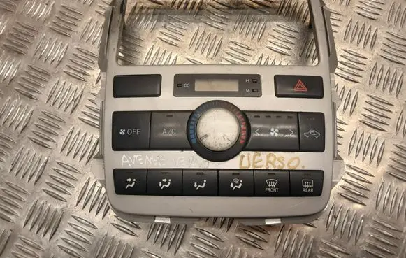 Toyota Avensis Verso Climate control unit 5590044250