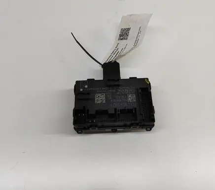 Skoda Superb B8 (3V) Door control unit/module 5Q4959592F A2C7582460700