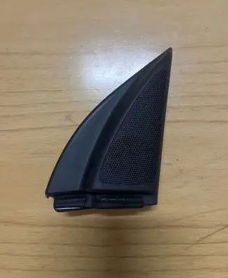 Toyota Avensis T250 Side speaker trim/cover 6749105060
