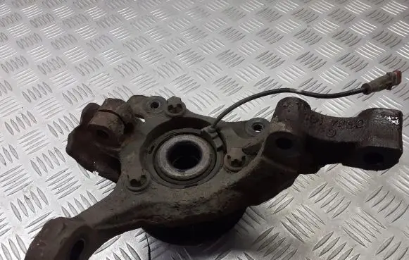 Opel Astra H Front wheel hub spindle knuckle
