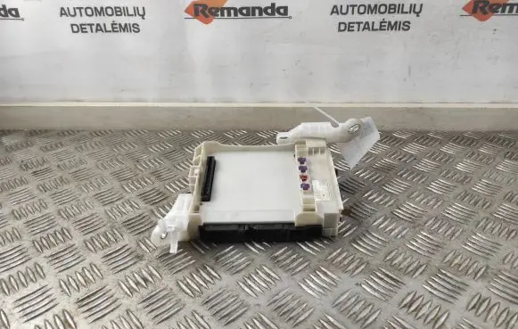 Toyota Prius Prime Other control units/modules 8273047530C
