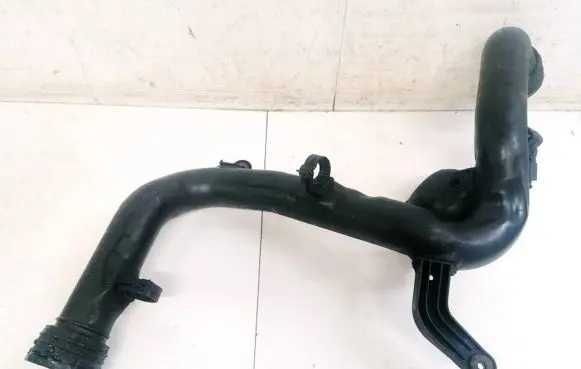 Volkswagen Golf Plus Intercooler hose/pipe 1K0145770B 1K0145762