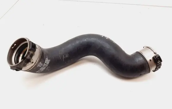 Mercedes-Benz CLS C218 X218 Intercooler hose/pipe A2045286582