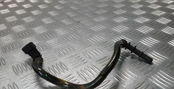 Ford Ranger Fuel line pipe 