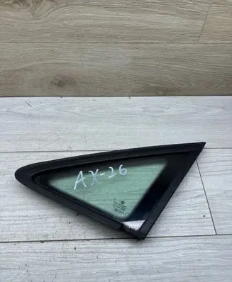 Volkswagen Touran I Front triangle window/glass 1T0845411