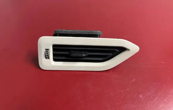 BMW X7 G07 Air vent grill in roof 8491566 849156611