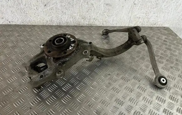 Audi Q5 SQ5 Front wheel hub spindle knuckle 4G0407241C