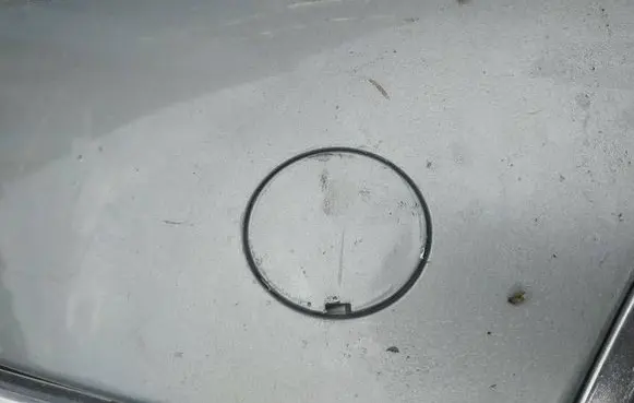 Ford Mondeo Mk III Front tow hook cap/cover 
