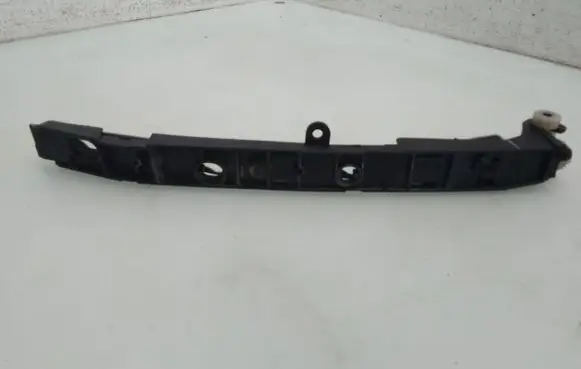 Audi A8 S8 D3 4E Rear bumper mounting bracket 4E0809916B