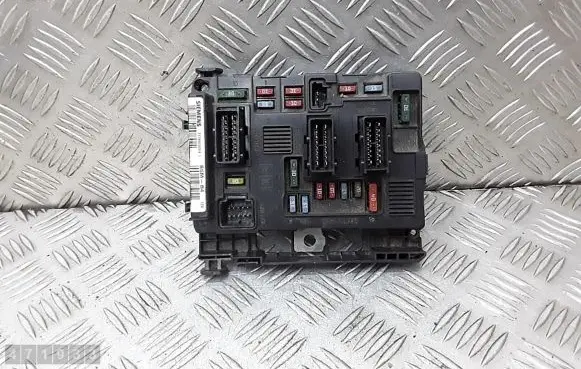 Citroen C3 Fuse module t118470004
