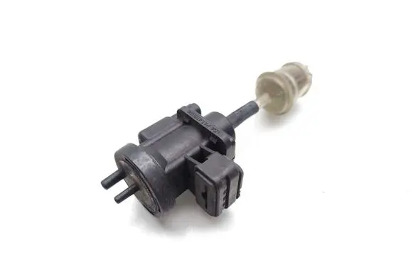 Mercedes-Benz ML W163 Turbo solenoid valve A0005450427