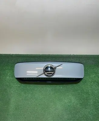 Volvo XC40 Front grill 32390715