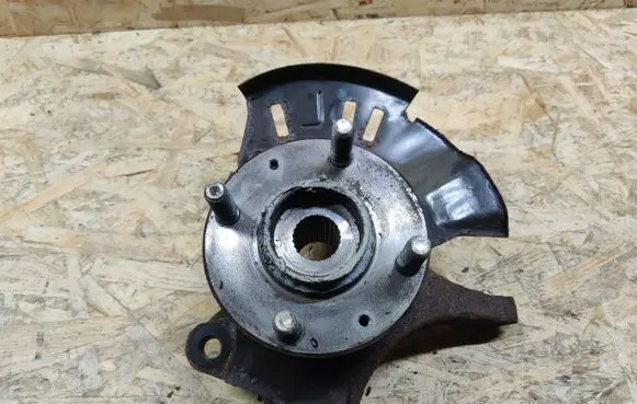 Hyundai i20 (PB PBT) Front wheel hub spindle knuckle P2PBT