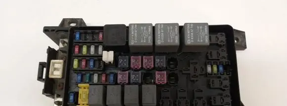 KIA Sorento Fuse module 911603E040