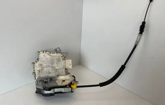Audi A1 Front door lock 8J1837016C