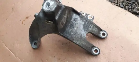 Audi A4 S4 B9 Engine mounting bracket 8W0199308A