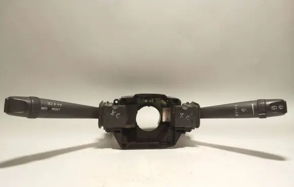 Volvo XC70 Wiper control stalk 9452615 02W06A