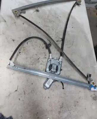 Renault Espace - Grand espace IV Front door window regulator with motor 400569T3 0569